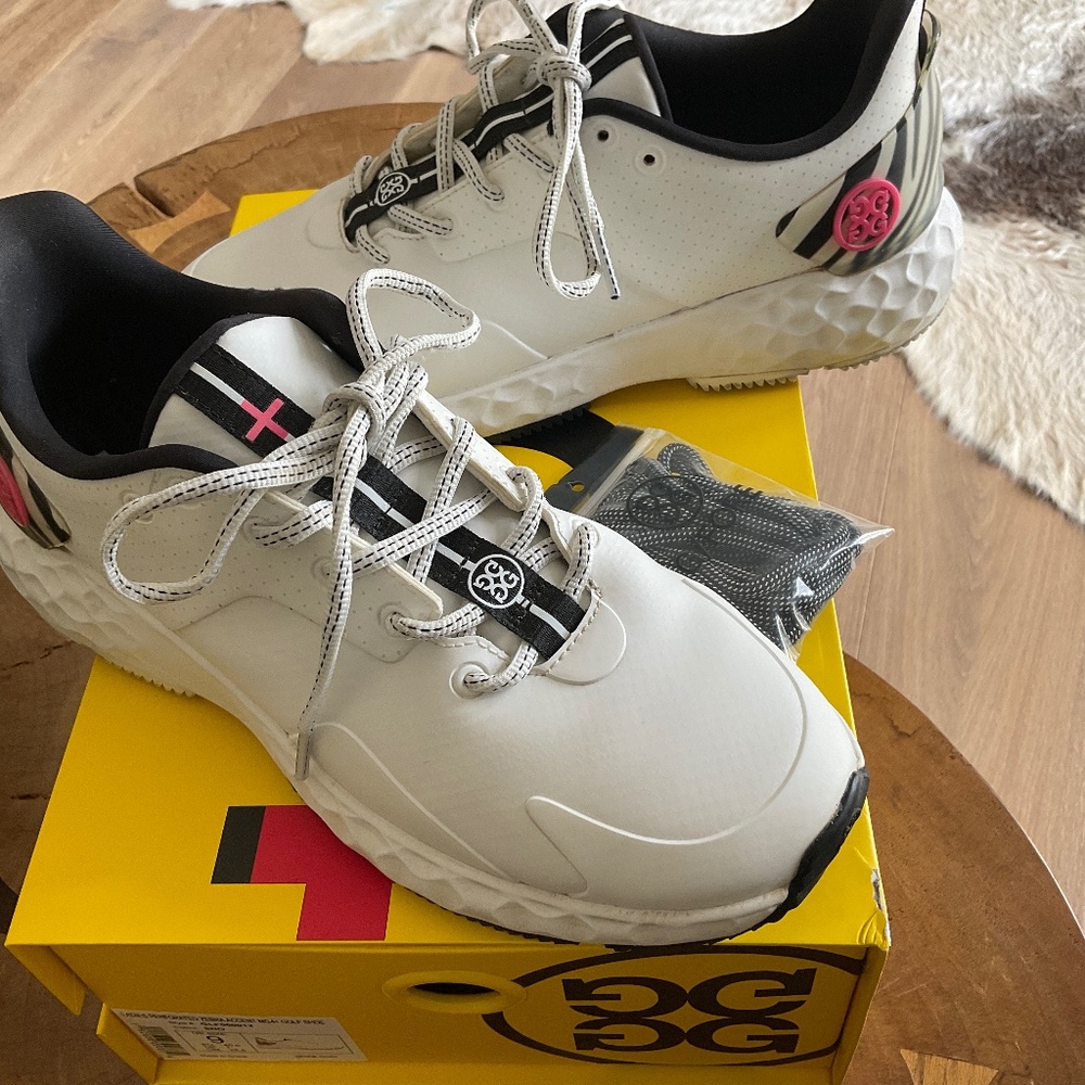 GFORE GOLF SHOE WOMENS WHITE/ZEBRA/PINK ACCENTS